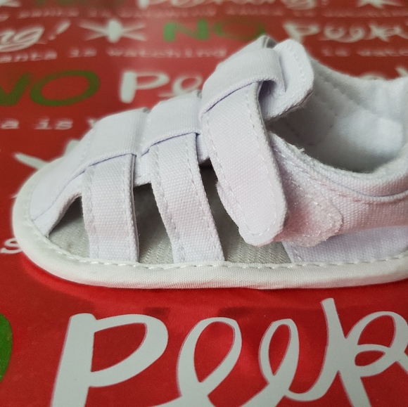 Beautiful sandals - Picture 3 of 3